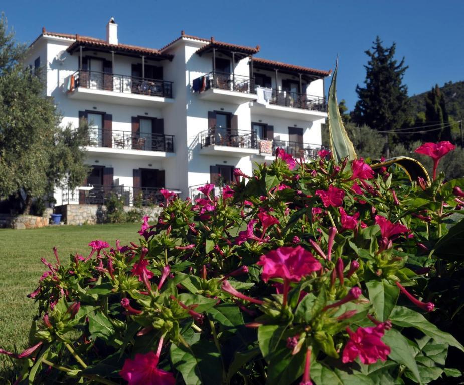 Mando Beachfront Stafylos Exteriér fotografie