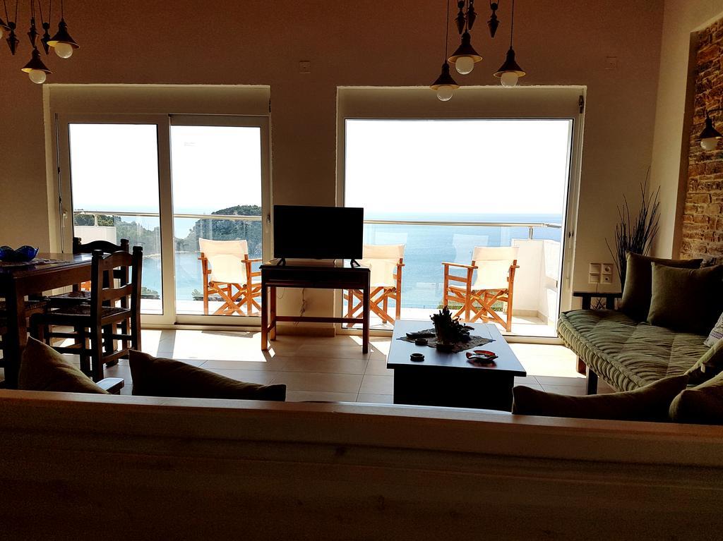 Mando Beachfront Stafylos Exteriér fotografie