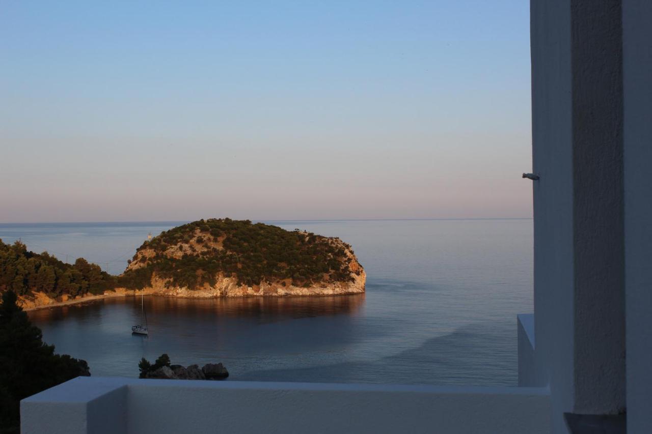 Mando Beachfront Stafylos Pokoj fotografie